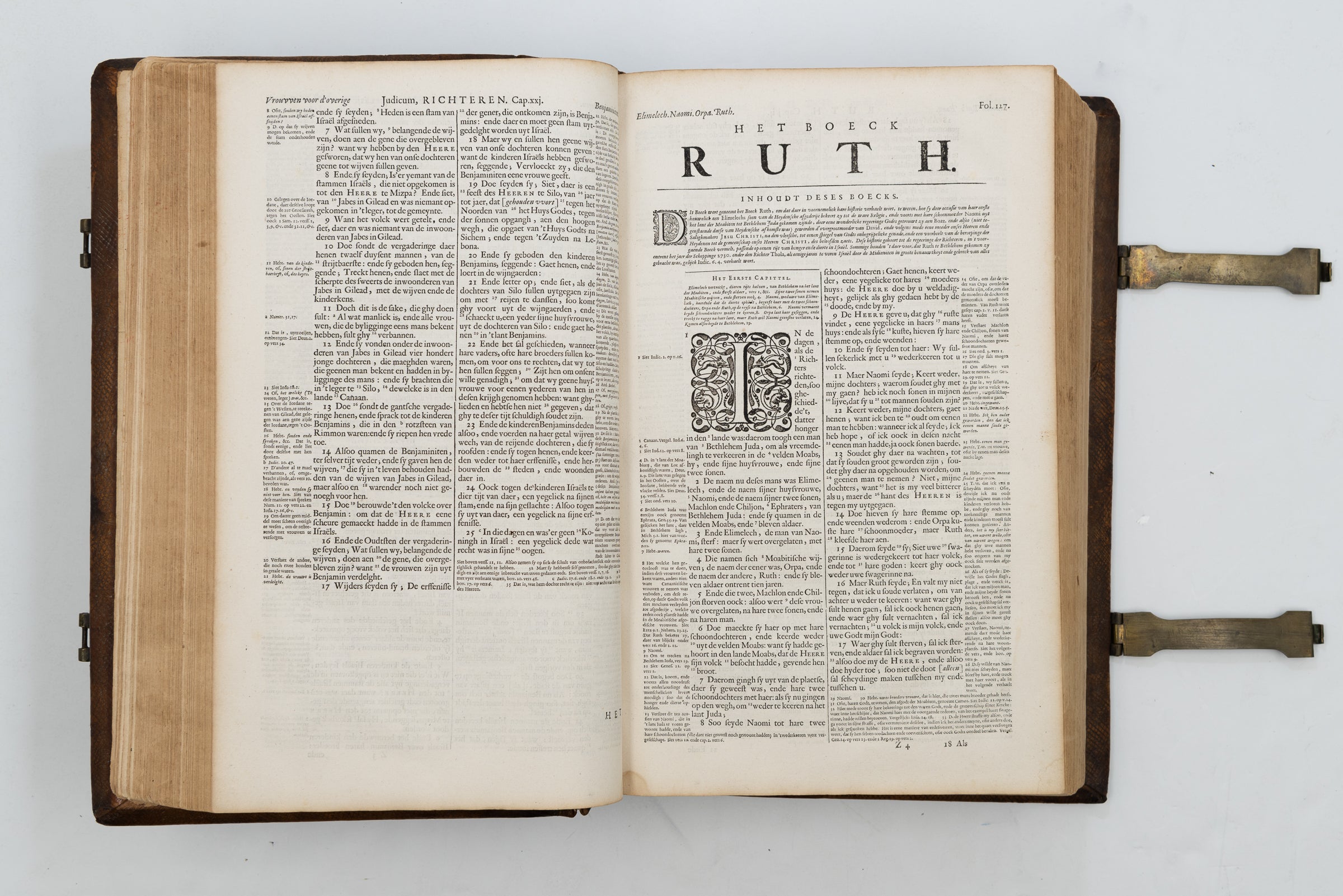 Biblia, Dat is, Die Gantsche Heylige Schrifture, Vervattende Alle de Canonijcke Boecken des Ouden en des Nieuwen Testaments., Daniel Elzevier, Johan Elzevier, Amsterdam, Abraham van der Burgh. Dutch Bible with Nicolaes Visscher World Map-9