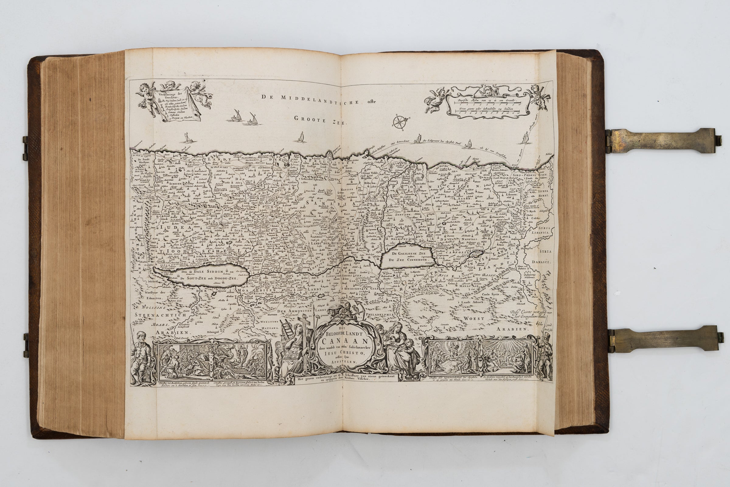 Biblia, Dat is, Die Gantsche Heylige Schrifture, Vervattende Alle de Canonijcke Boecken des Ouden en des Nieuwen Testaments., Daniel Elzevier, Johan Elzevier, Amsterdam, Abraham van der Burgh. Dutch Bible with Nicolaes Visscher World Map-3
